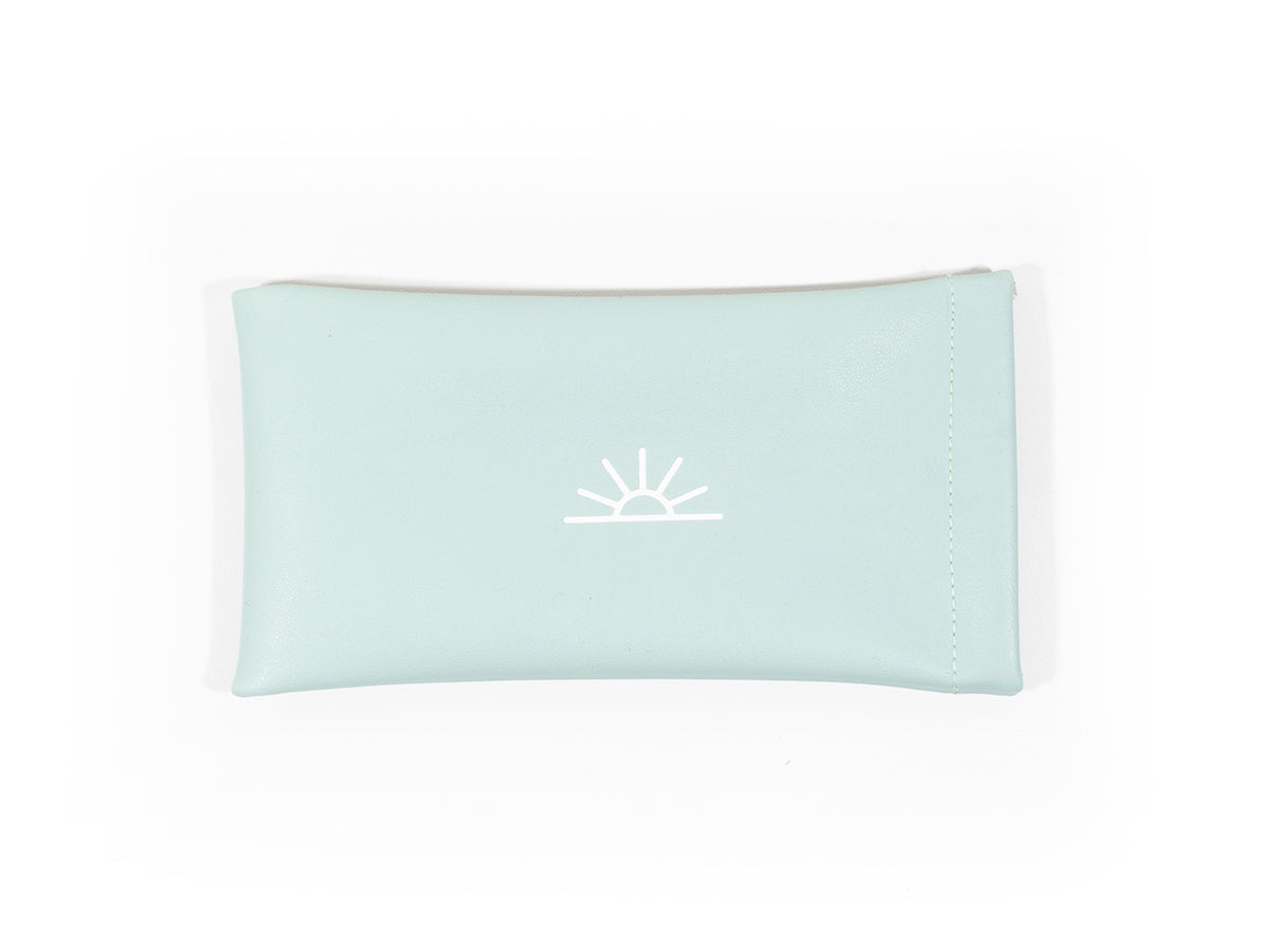 Classic Pouch
