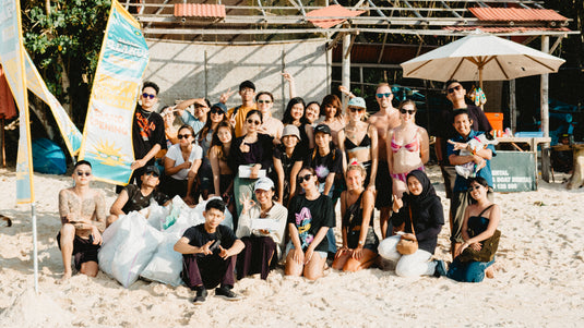 Sunset Eyewear's Beach Clean-Up Charity Event: Keeping the local beach of Uluwatu Clean